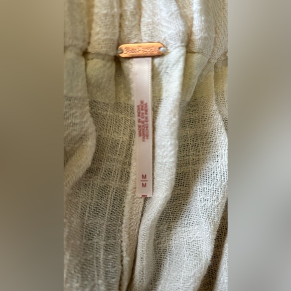Free People NWOT - tailored pants in color Cream. Size M - Picture 8 of 8